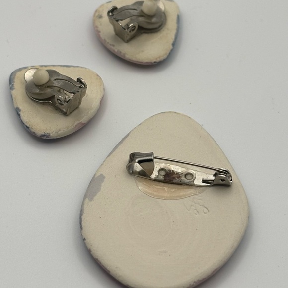 Artistic Pink and Blue Ceramic Brooch and Earrings Set - Picture 5 of 10